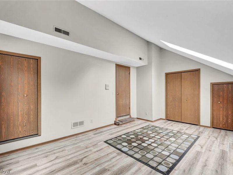 4705 Mayfield Road, Unit B, South Euclid, OH 44121 Photo 11