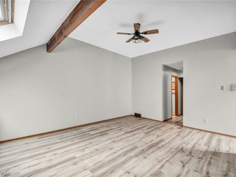 4705 Mayfield Road, Unit B, South Euclid, OH 44121 Photo 18