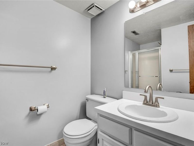 4705 Mayfield Road, Unit B, South Euclid, OH 44121 Photo 19