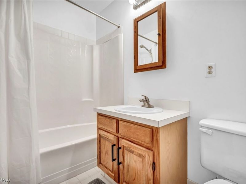 4705 Mayfield Road, Unit B, South Euclid, OH 44121 Photo 21