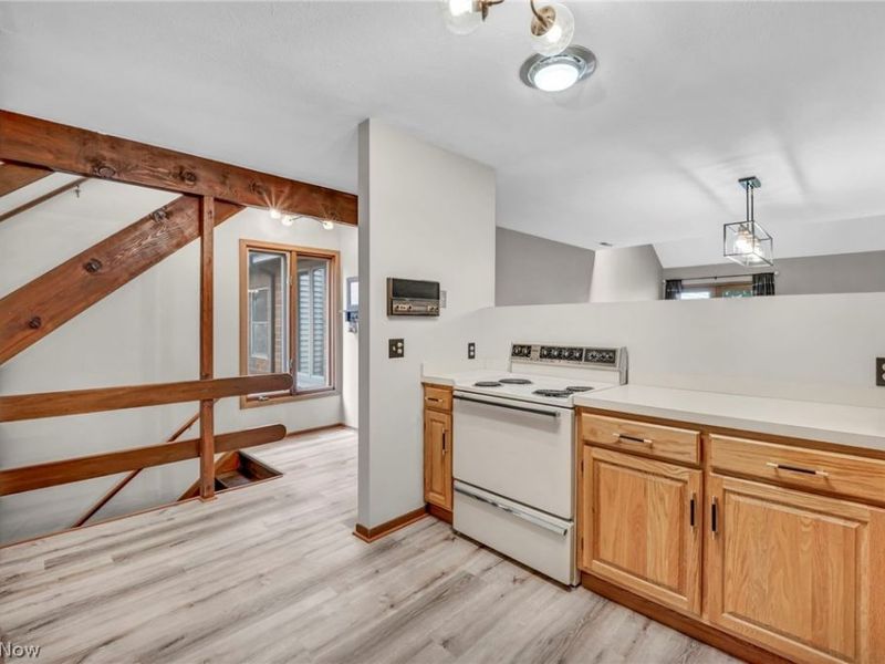4705 Mayfield Road, Unit B, South Euclid, OH 44121 Photo 6