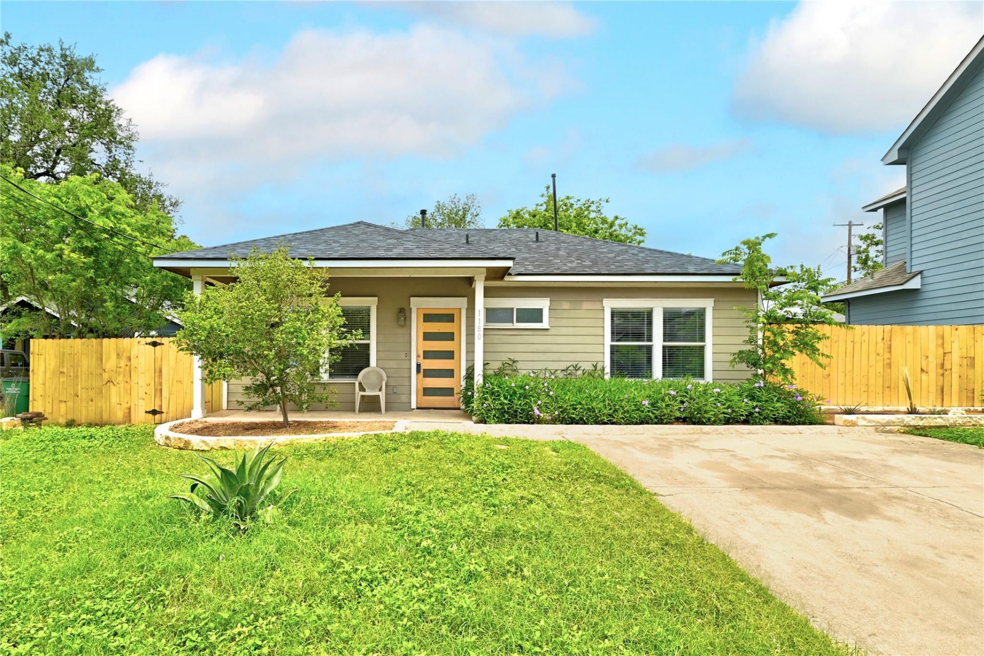 1180 S Greenwood Ave, Unit B, Austin, TX 78721 Main Photo