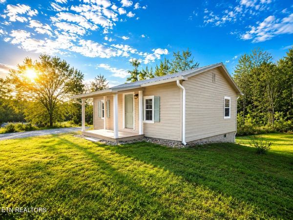 153 Holt Lane, Kingston, TN 37763