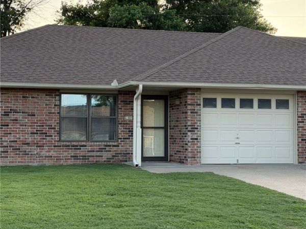 2702 B Dividend Drive , Unit B, Springdale, AR 72764