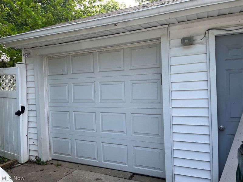 25540 Chatworth Drive, Euclid, OH 44117 Photo 11