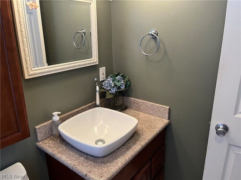 25540 Chatworth Drive, Euclid, OH 44117 Photo 22