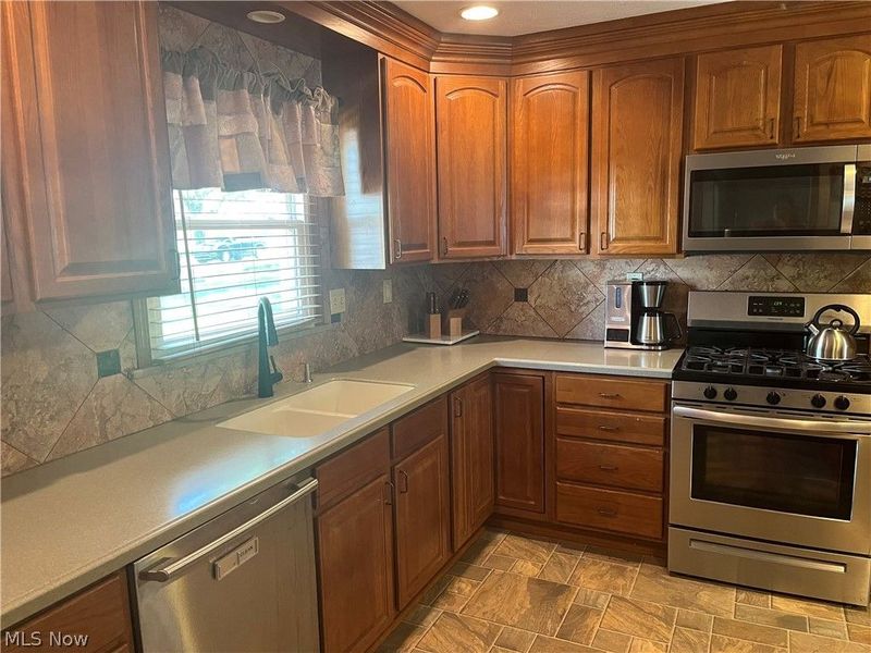25540 Chatworth Drive, Euclid, OH 44117 Photo 47