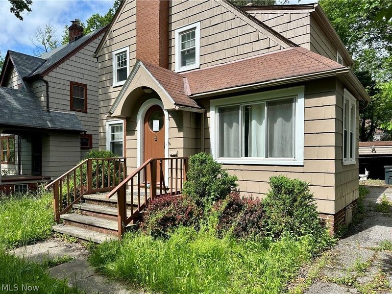 1171 Erieview Road, Cleveland Heights, OH 44121 Photo 2