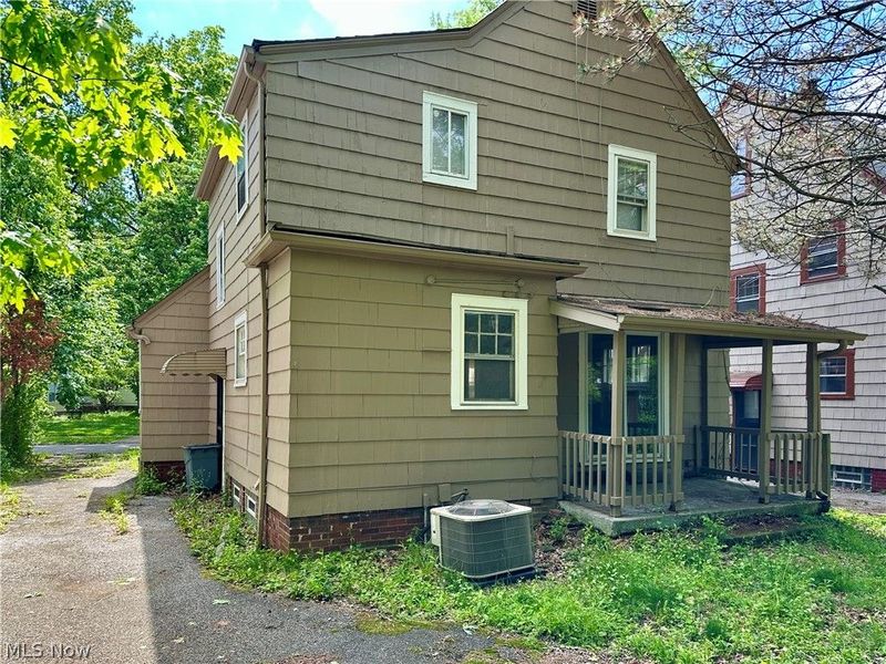1171 Erieview Road, Cleveland Heights, OH 44121 Photo 3
