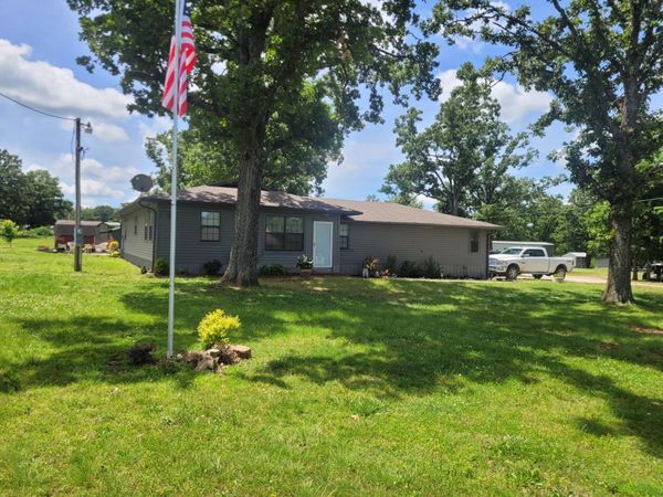 65601 E 160 Road , Wyandotte, OK 74370