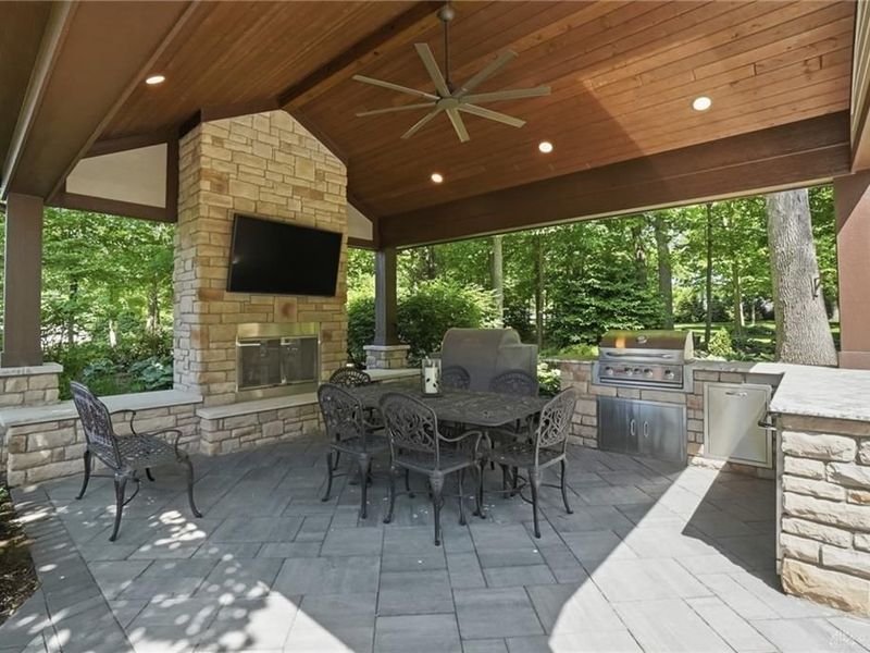 2350 Lostwood Court, Beavercreek Township, OH 45385 Photo 6