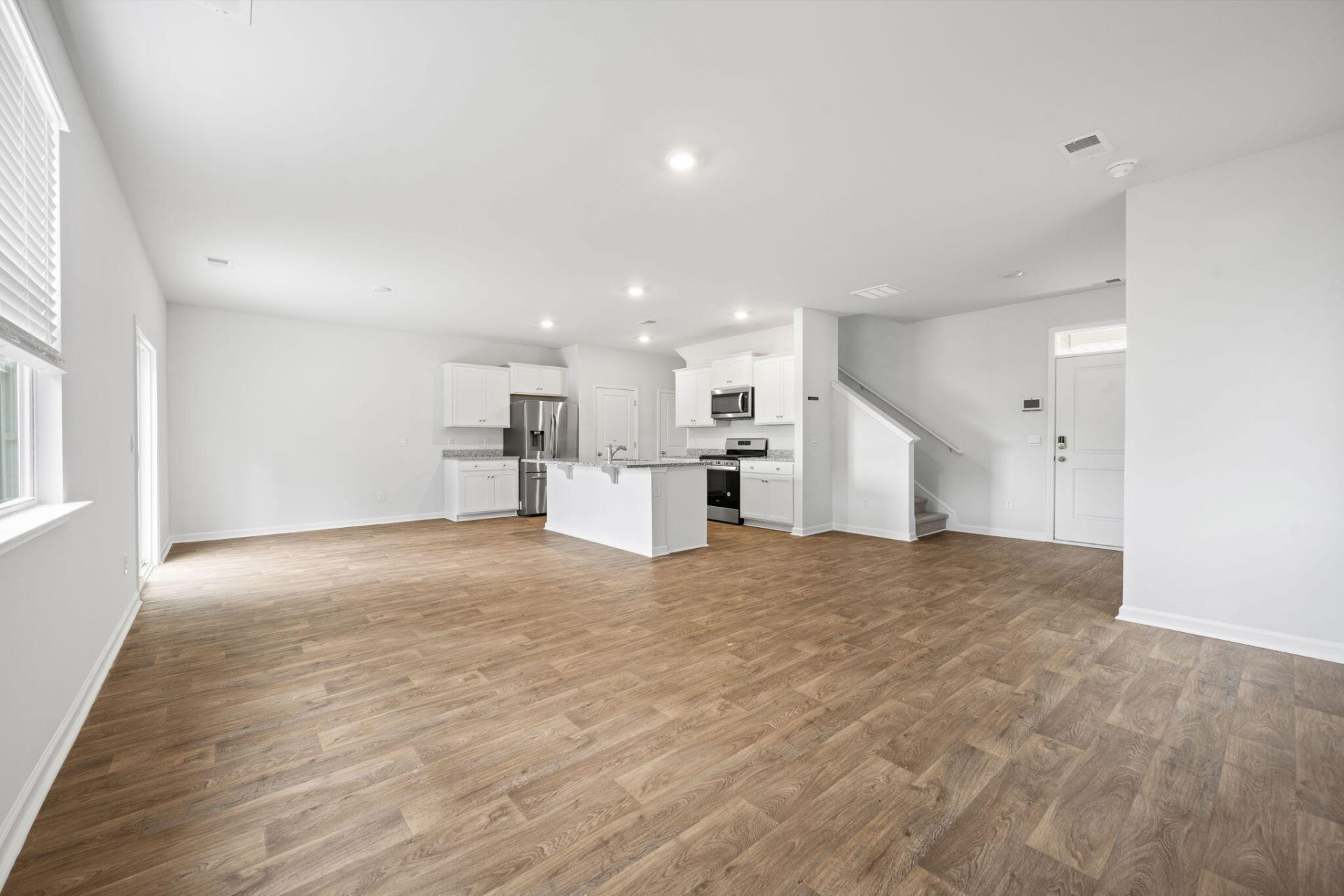 661 Silver Spruce Street Photo 7