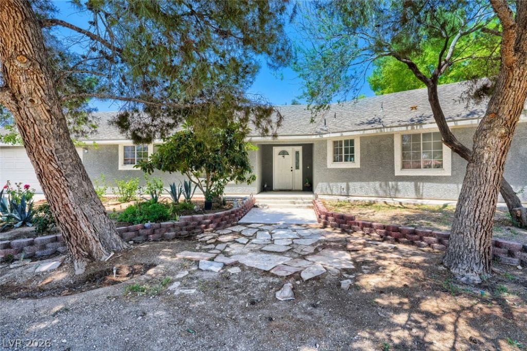 6320 Horse Drive, Las Vegas, NV 89131 Main Photo