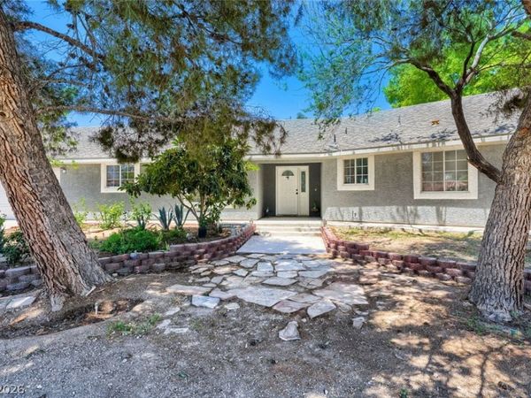 6320 Horse Drive , Las Vegas, NV 89131