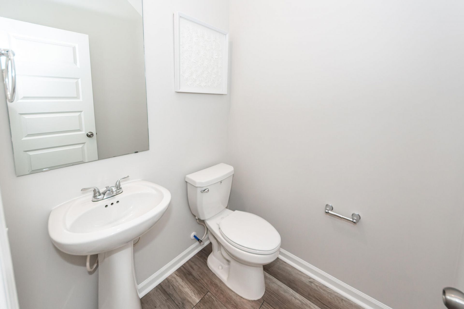 472 Richfield Way Photo 13