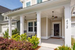 472 Richfield Way photo 4