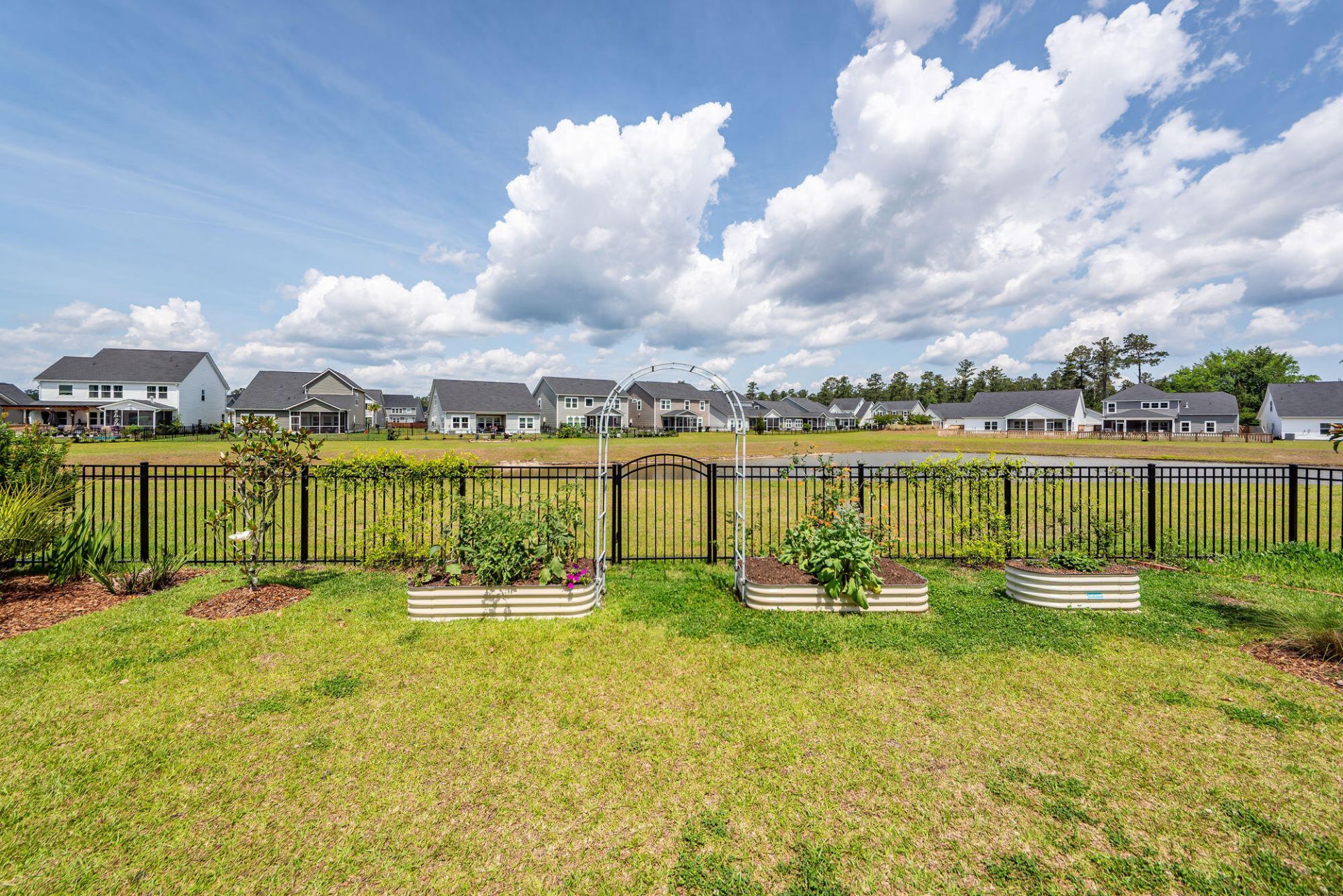 472 Richfield Way Photo 35