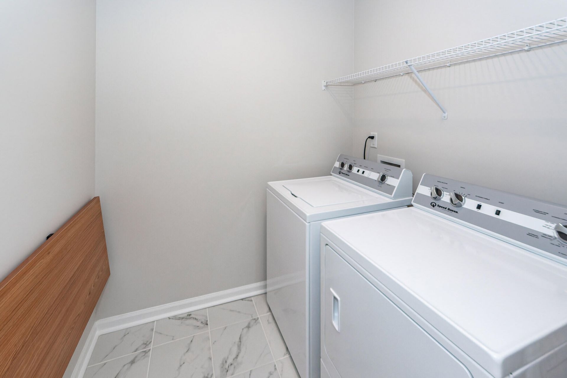 472 Richfield Way Photo 55