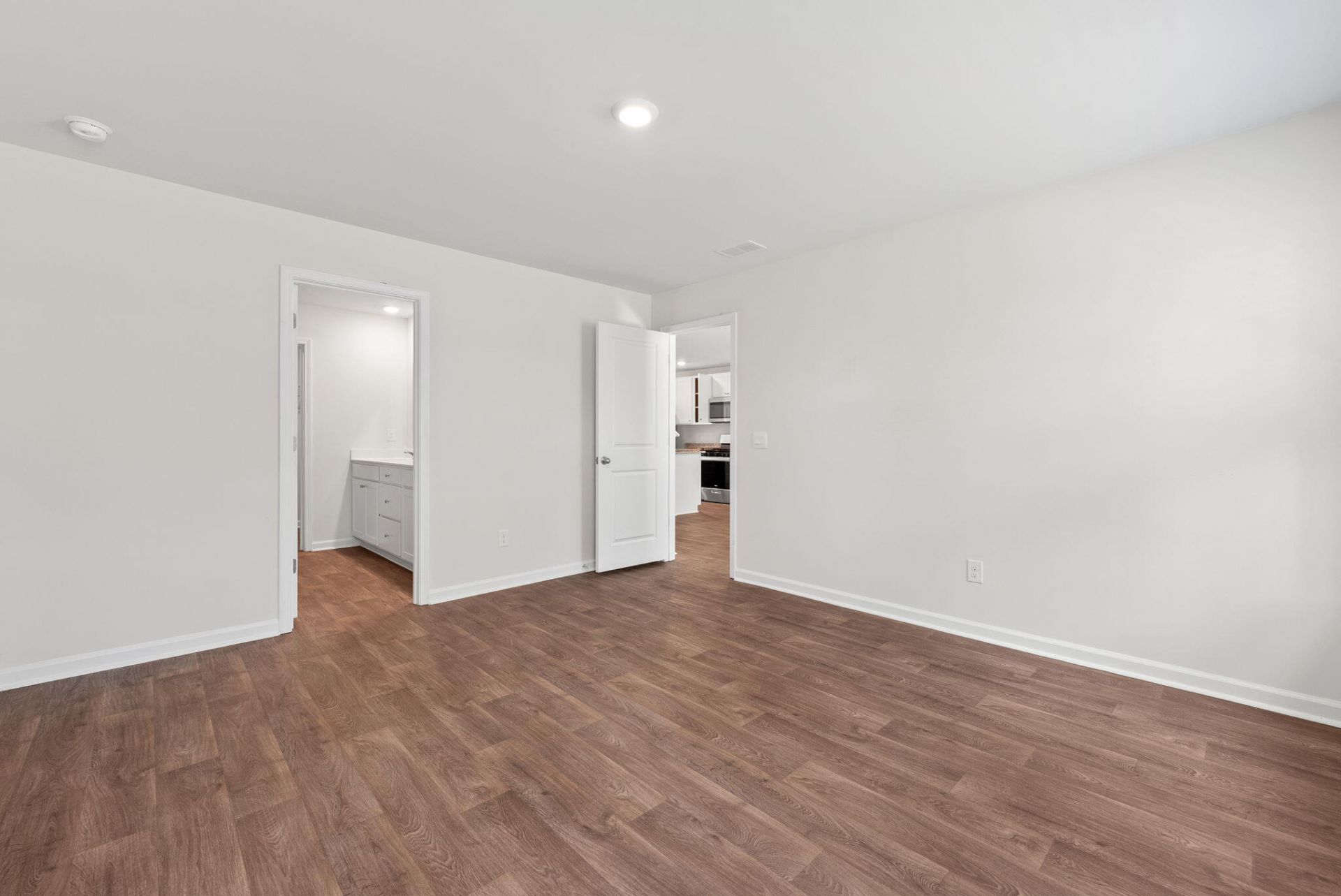 114 Haventree Court Photo 15