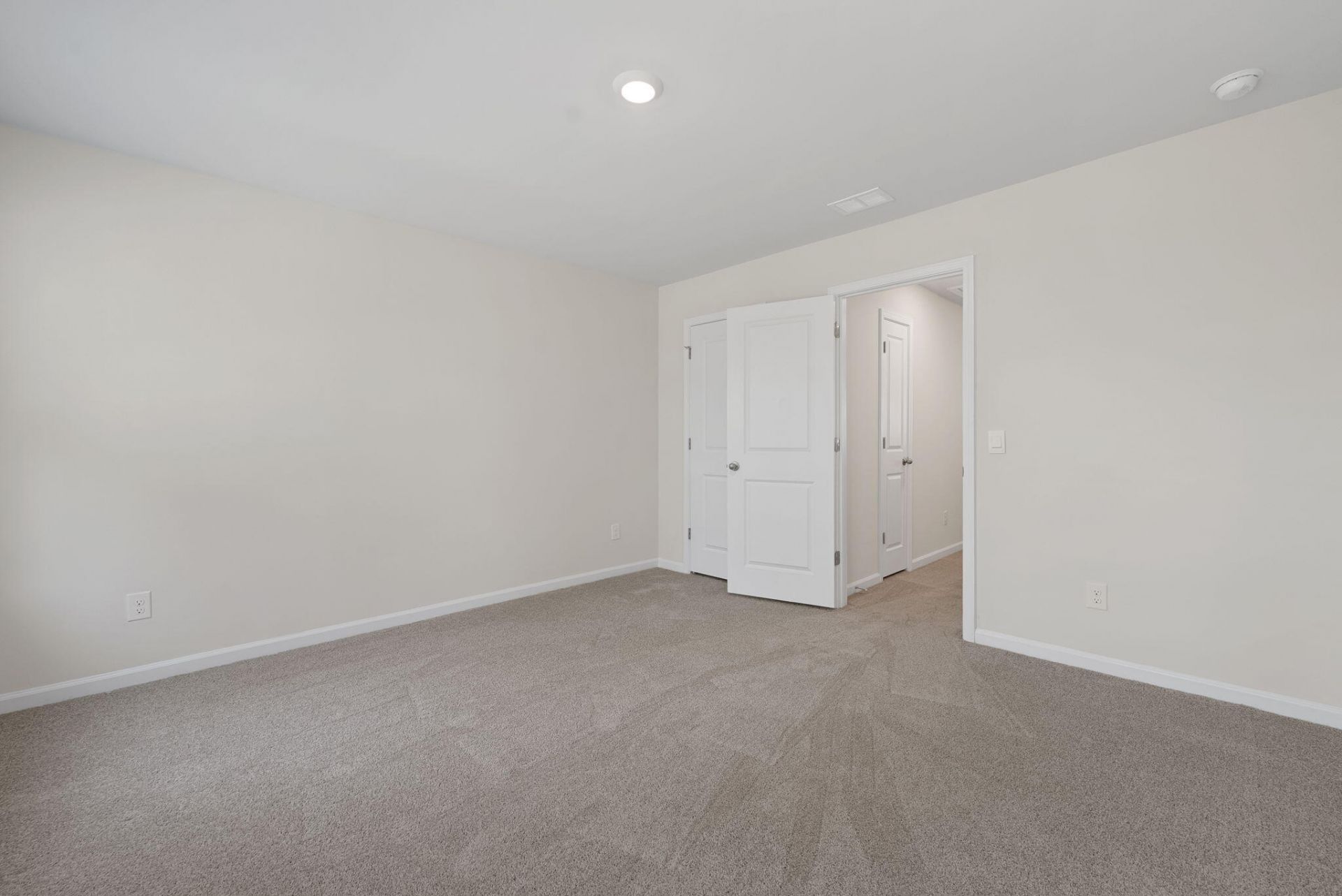 114 Haventree Court Photo 20