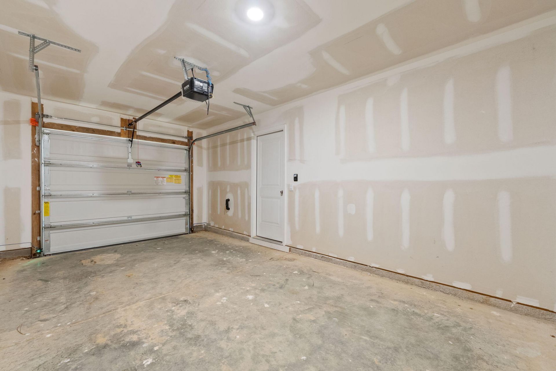 114 Haventree Court Photo 34
