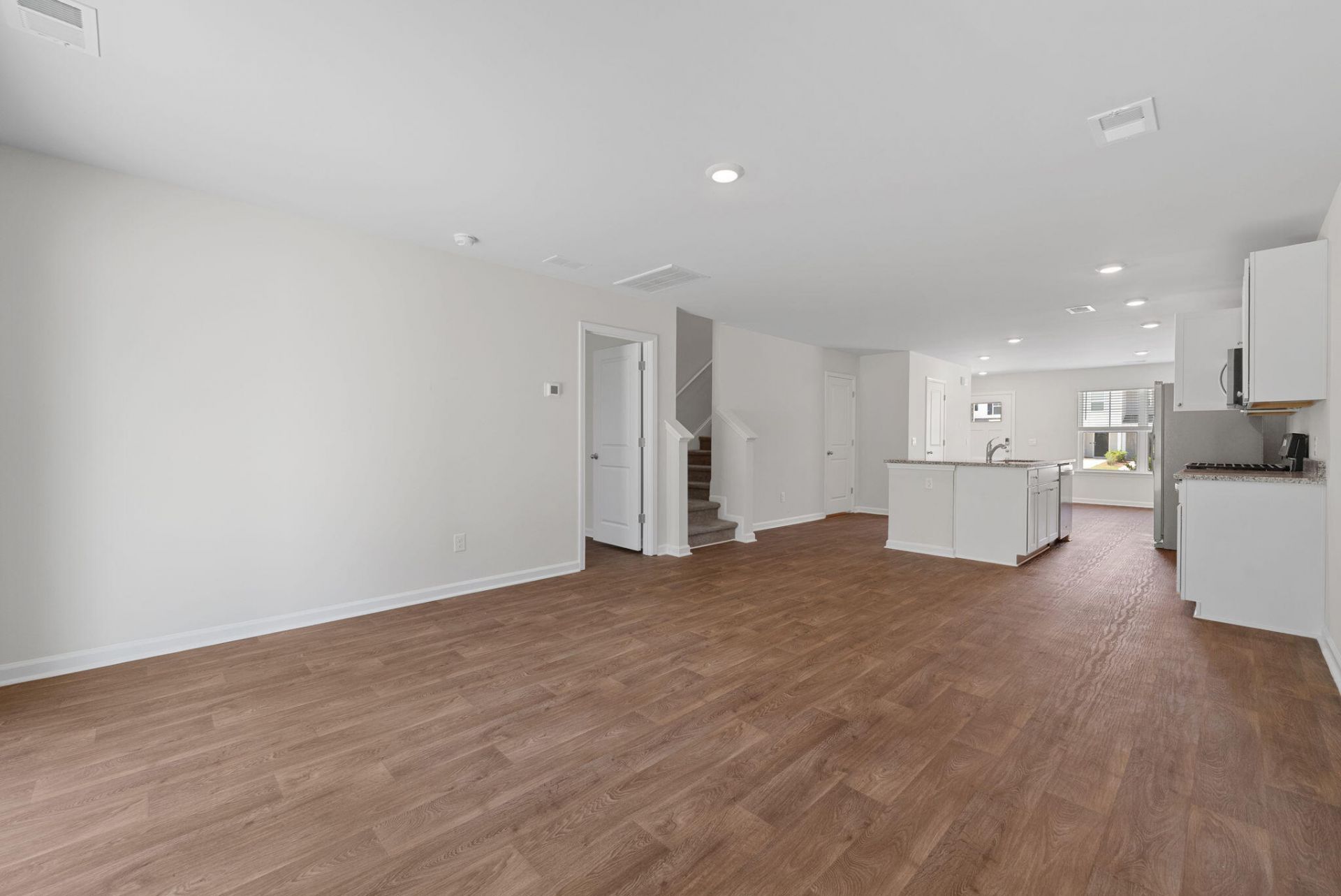 114 Haventree Court Photo 6