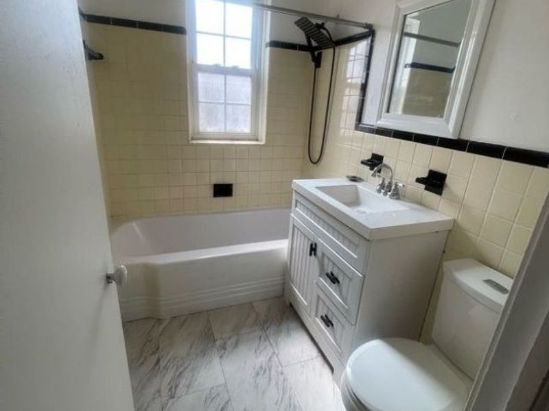 15820 Van Aken, Unit 303, Shaker Heights, OH 44120 Photo 14