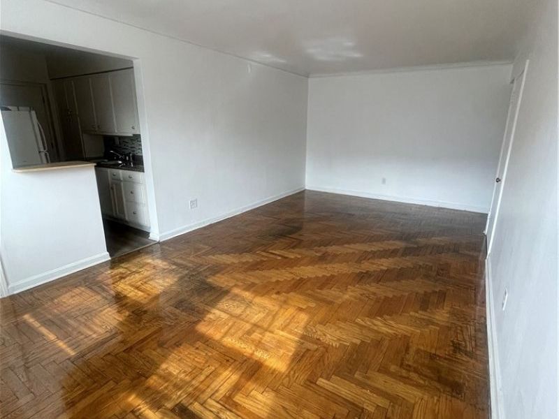 15820 Van Aken, Unit 303, Shaker Heights, OH 44120 Photo 6
