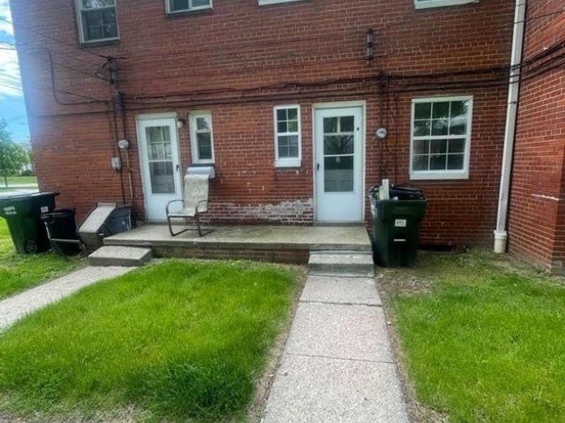 22651 Fox, Unit I, Euclid, OH 44123 Photo 2