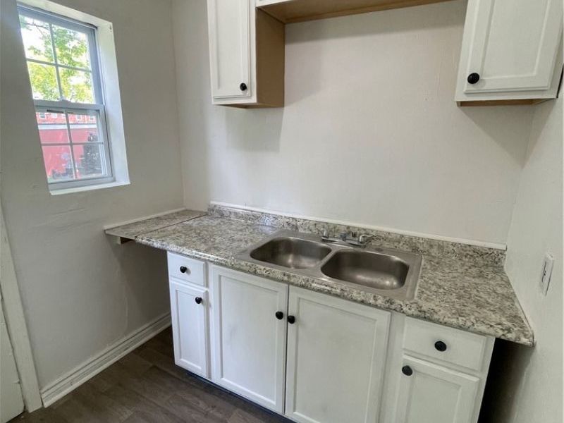 22651 Fox, Unit I, Euclid, OH 44123 Photo 6