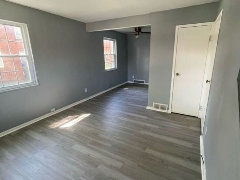 490 Kenwood Drive, Unit J, Euclid, OH 44123 Photo 10