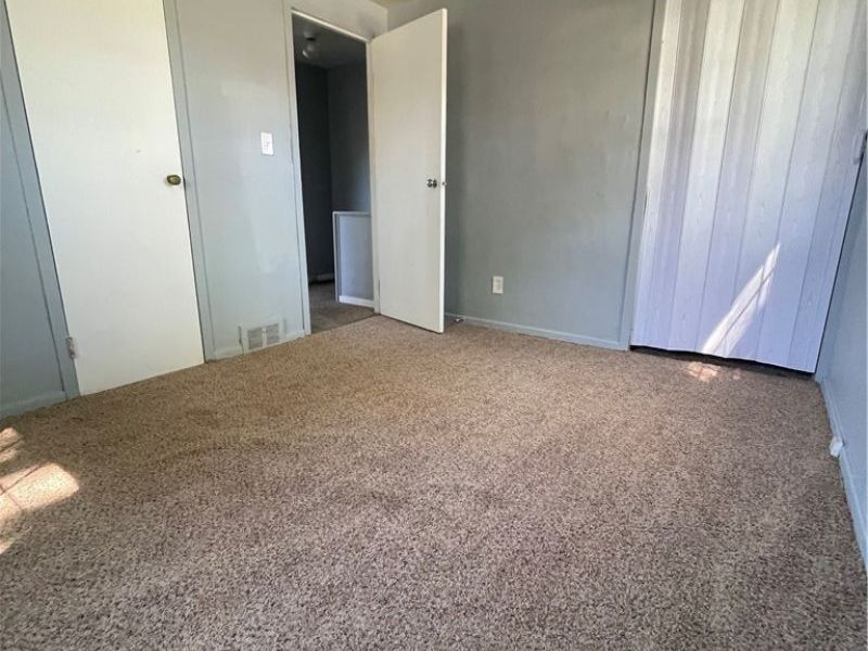 490 Kenwood Drive, Unit J, Euclid, OH 44123 Photo 13