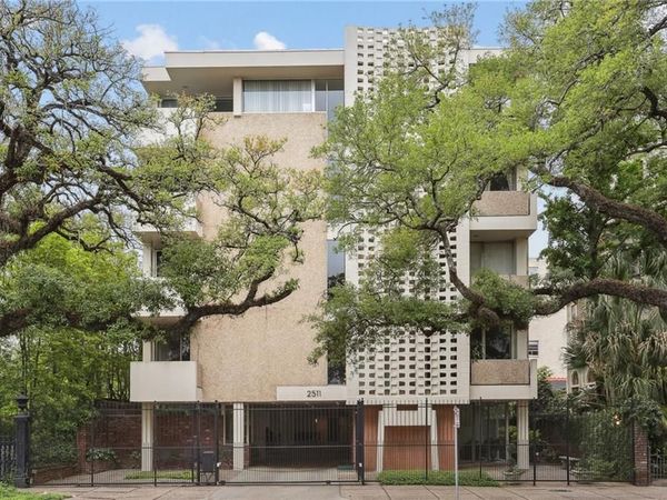 2511 ST CHARLES Avenue, Unit 302, New Orleans, LA 70130