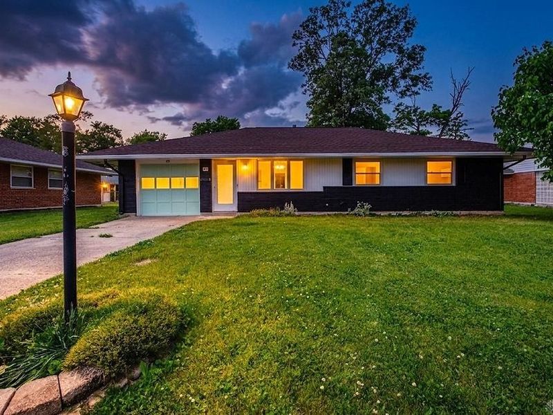 49 Brookhaven Drive, Trotwood, OH 45426 Photo 2