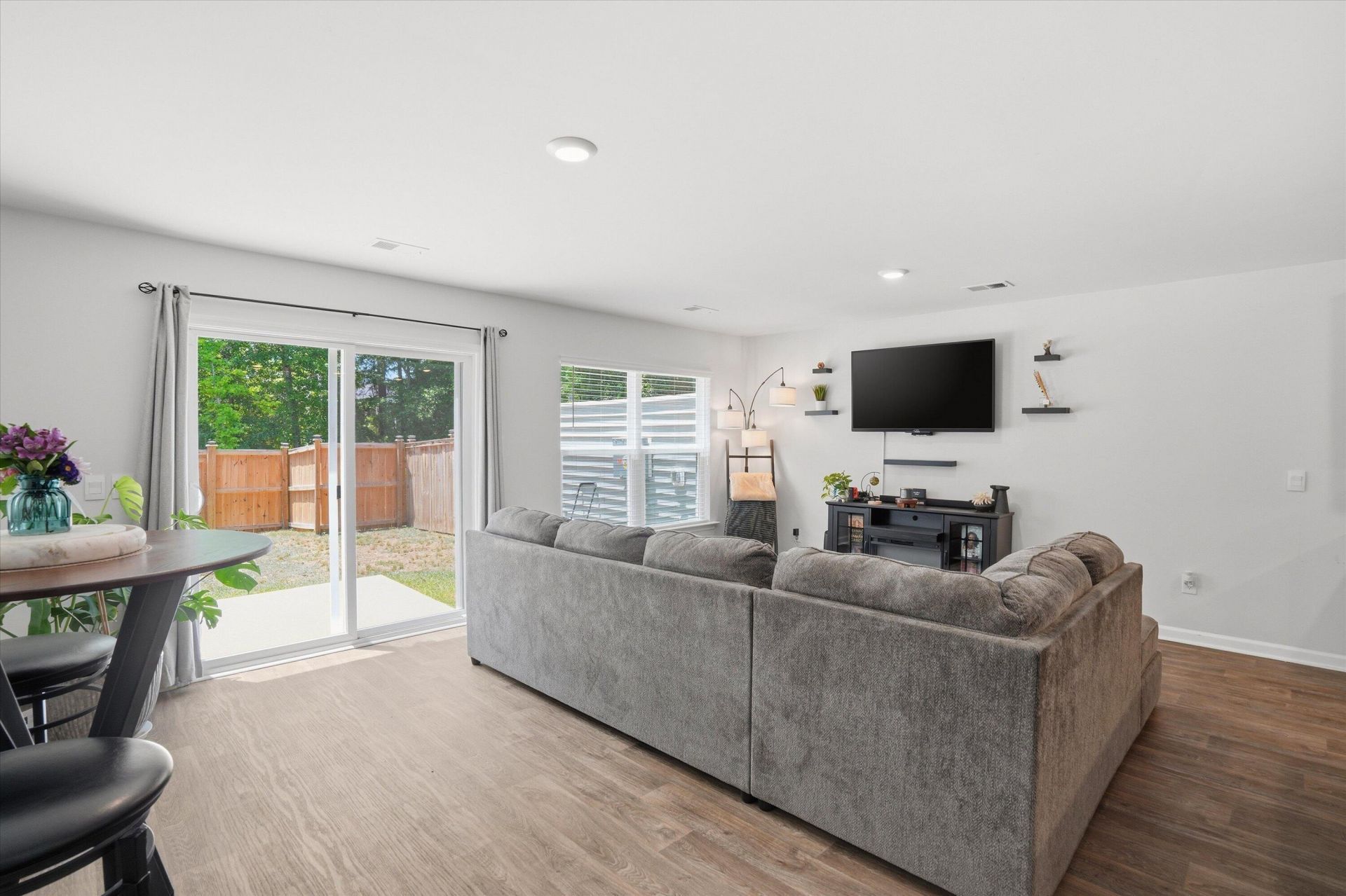 221 Cozy Brook Court Photo 7
