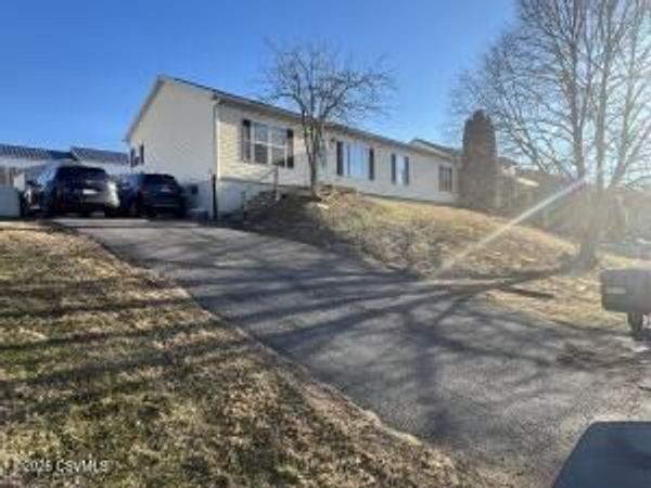 545 SUNSET Drive, Bloomsburg, PA 17815