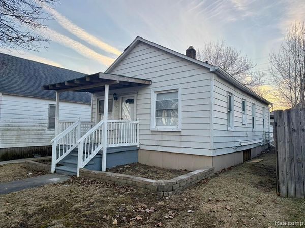 2396 Superior Street, Trenton, MI 48183