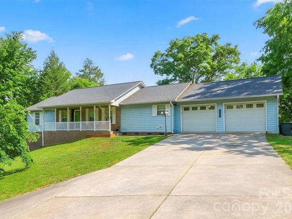 570 Pleasant View Drive , Marion, NC 28752