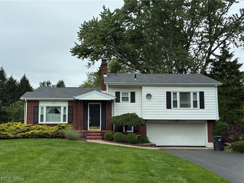 2007 Silver Fox Lane, Warren, OH 44484 Photo 1