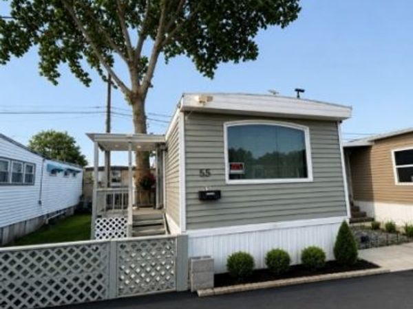 55 Helen, Moonachie, NJ 07074