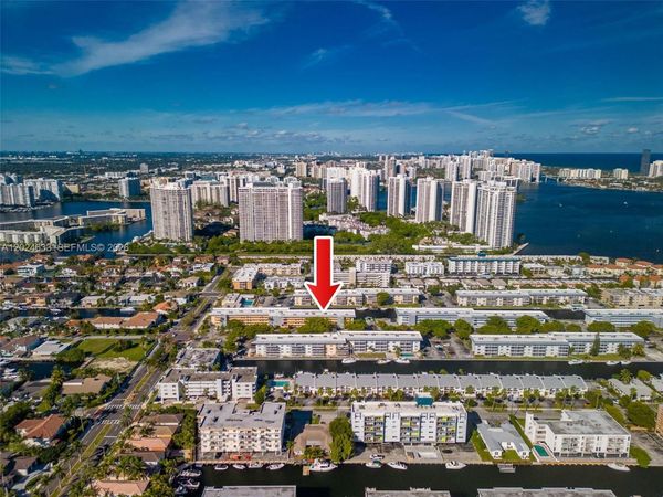 3551 NE 169th St , Unit 301, North Miami Beach, FL 33160