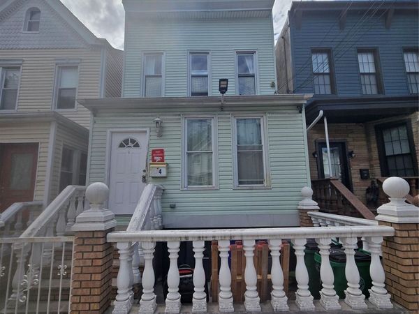 114 Essex Street , Brooklyn, NY 11208