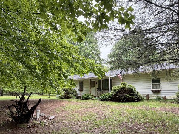 6242 Hawley Highway, Belding, MI 48809