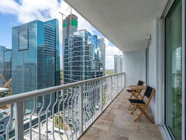 1200 Brickell Bay Dr , Unit 2915, Miami, FL 33131
