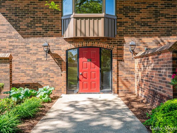 3181 Charlevoix Drive SE, Unit 203, Grand Rapids, MI 49546