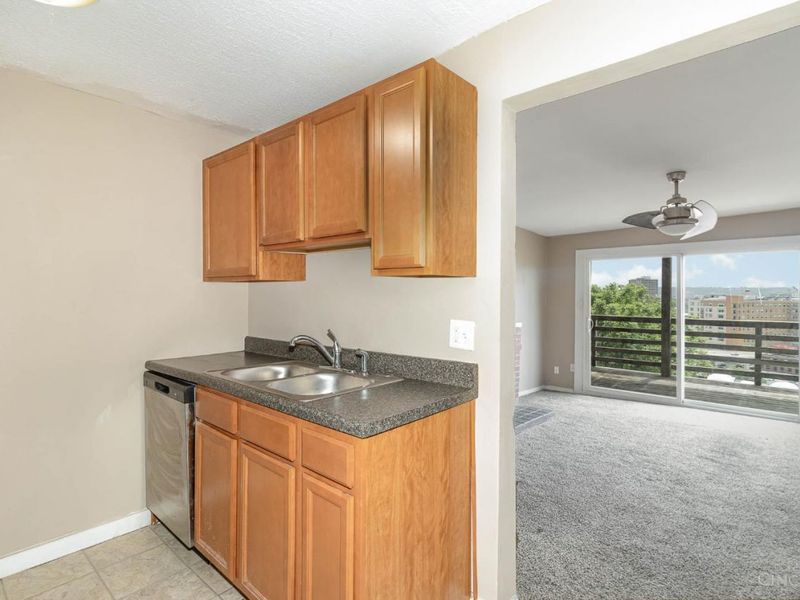 421 Oregon Street, Cincinnati, OH 45202 Photo 7