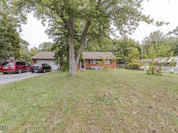 3232 Moffat Road , Toledo, OH 43615
