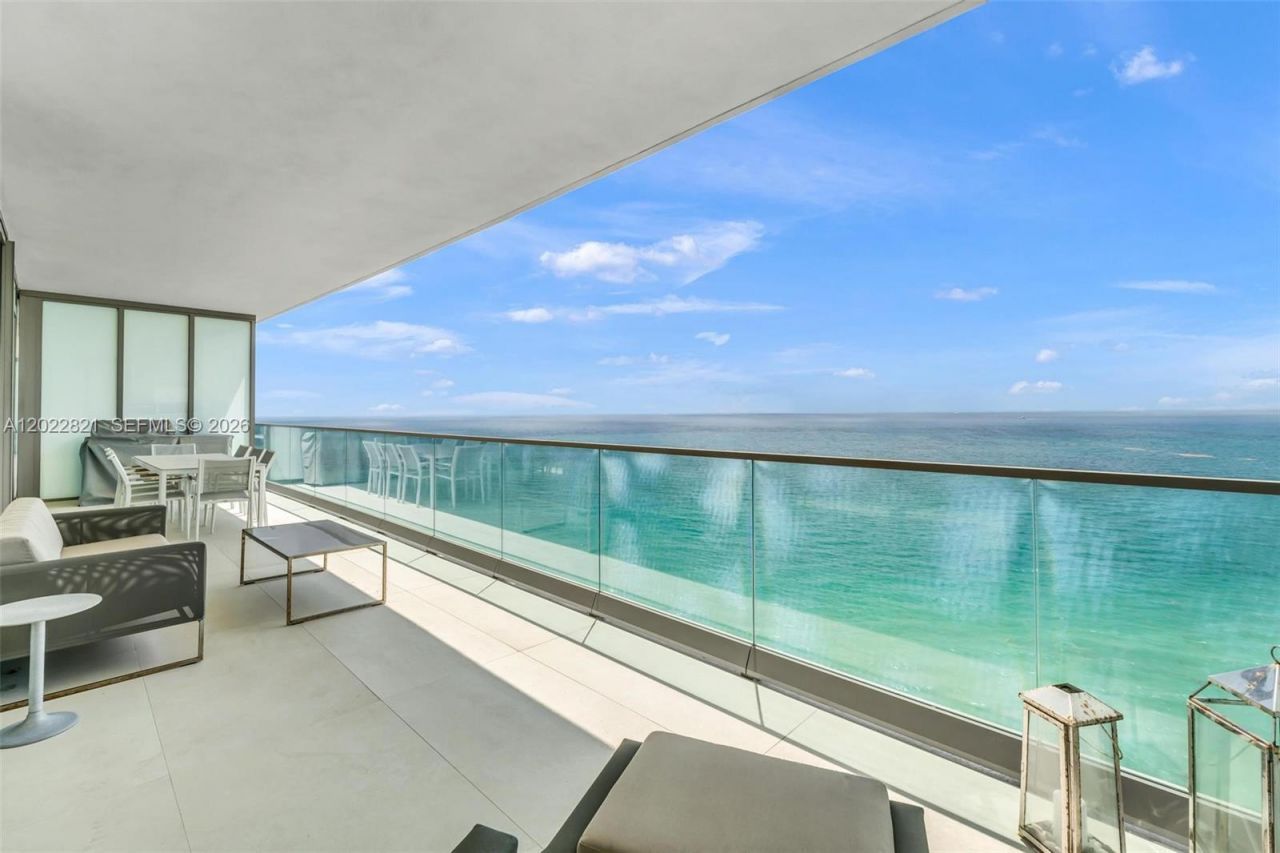 18975 Collins Ave , Unit 2802, Sunny Isles Beach, FL 33160 Photo