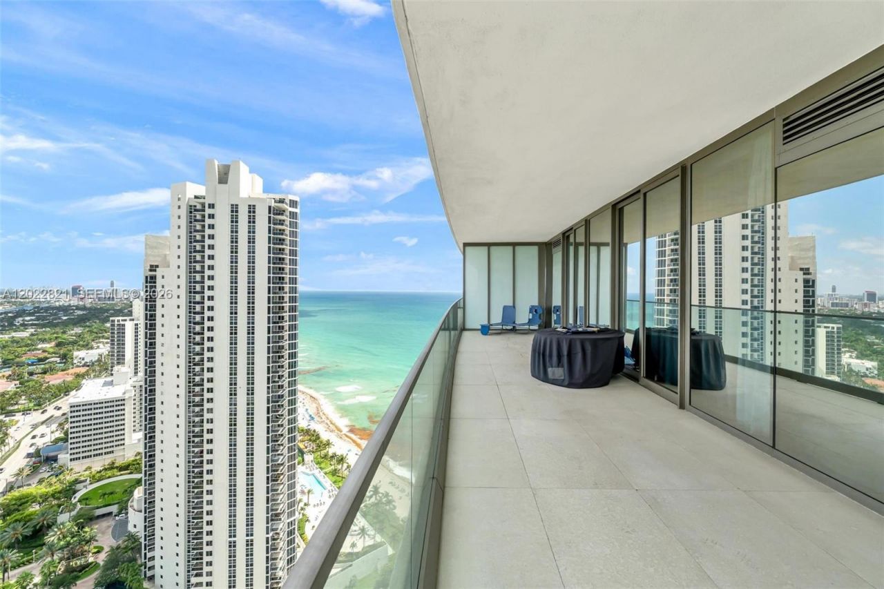 18975 Collins Ave , Unit 2802, Sunny Isles Beach, FL 33160 Photo