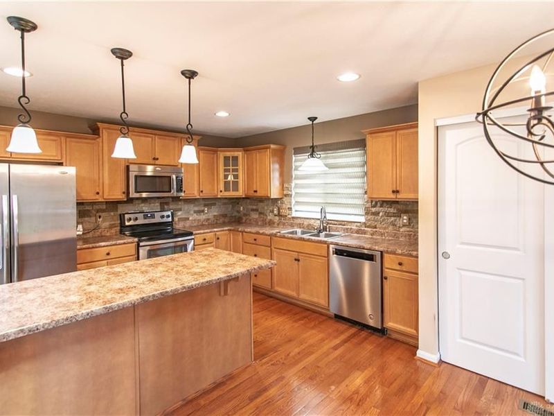 1318 Sierra Ridge Drive, Miamisburg, OH 45342 Photo 9